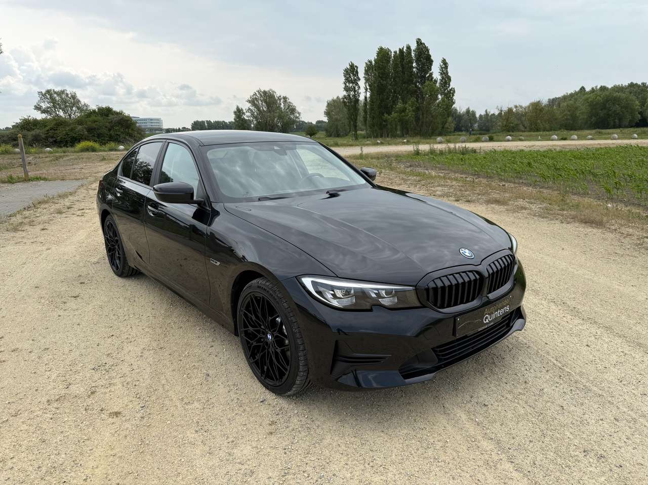 BMW 330 330e Plug in Hybrid,Navi,LED,Life Cockpit,Camera
