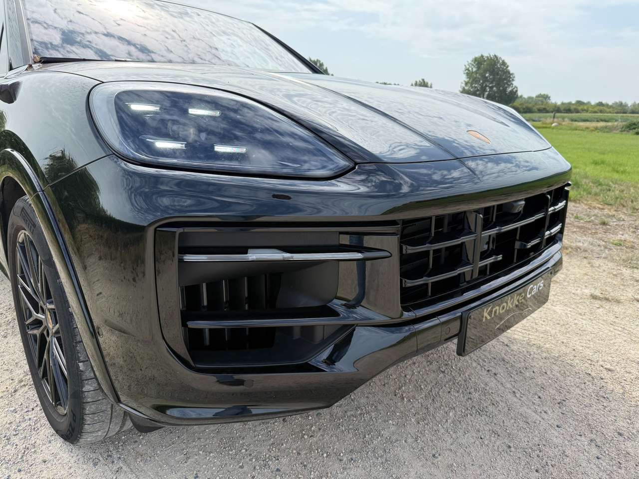 Porsche Cayenne Sold/Vendu/verkocht