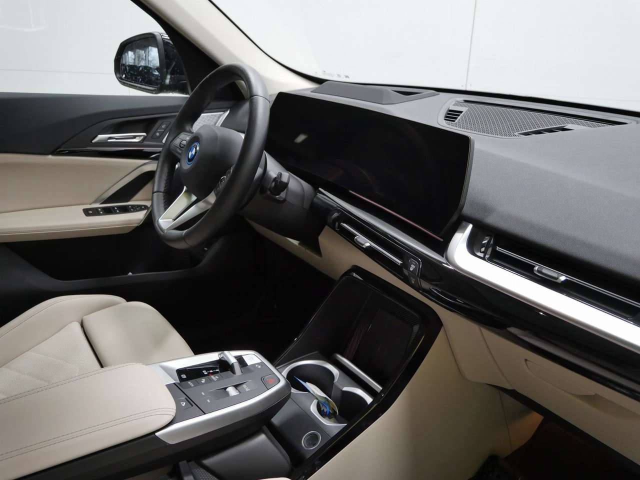 BMW iX1 Leder beige Sport,Panoramisch dak,Head up,FULL