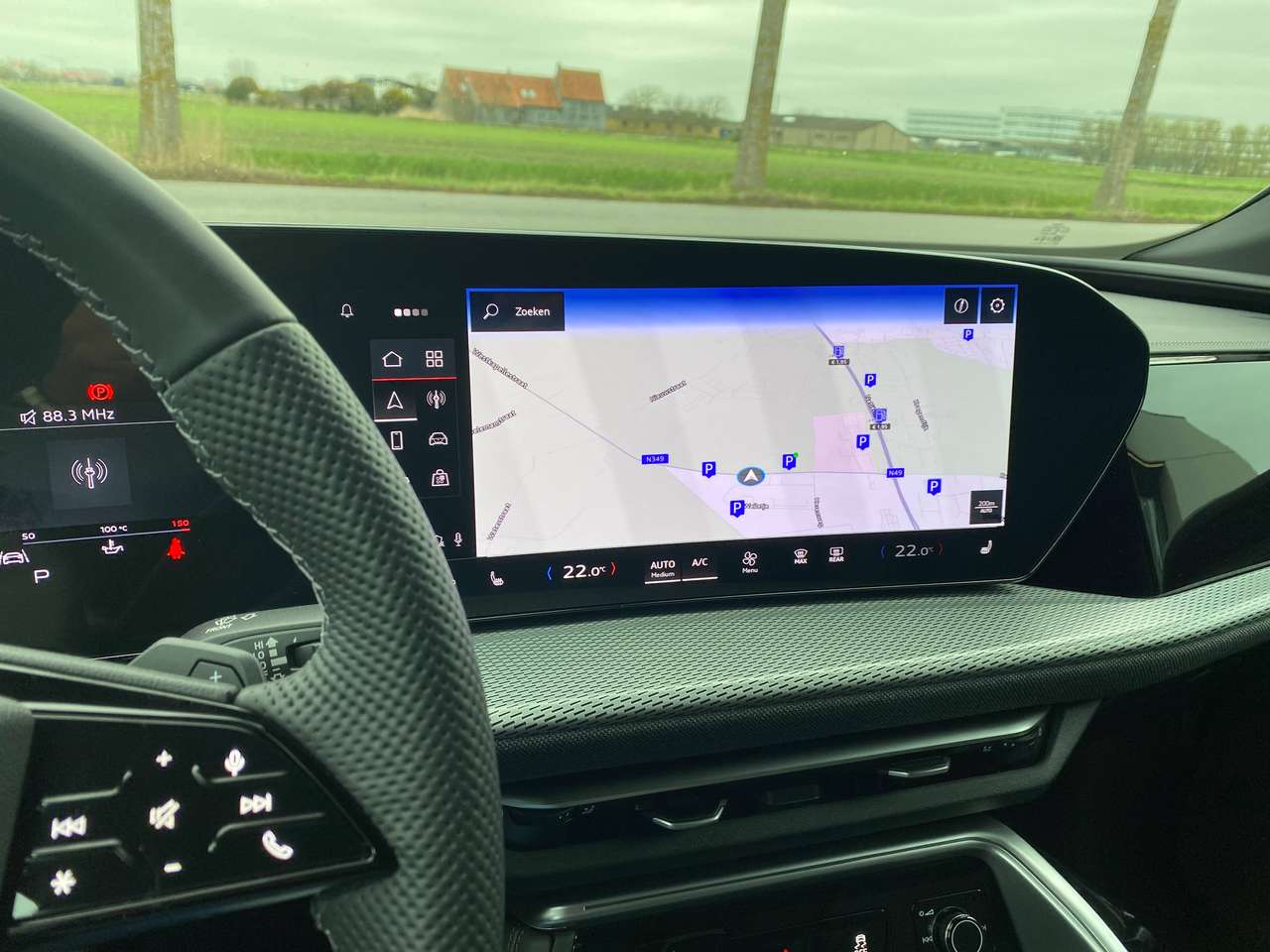 Audi Q5 S-Line Uitvoering,Sfeerverlichting,Verw zetels,Camera,Adaptieve cruiscontrol,Elektrische koffer,LED koplichten,Black Pack
