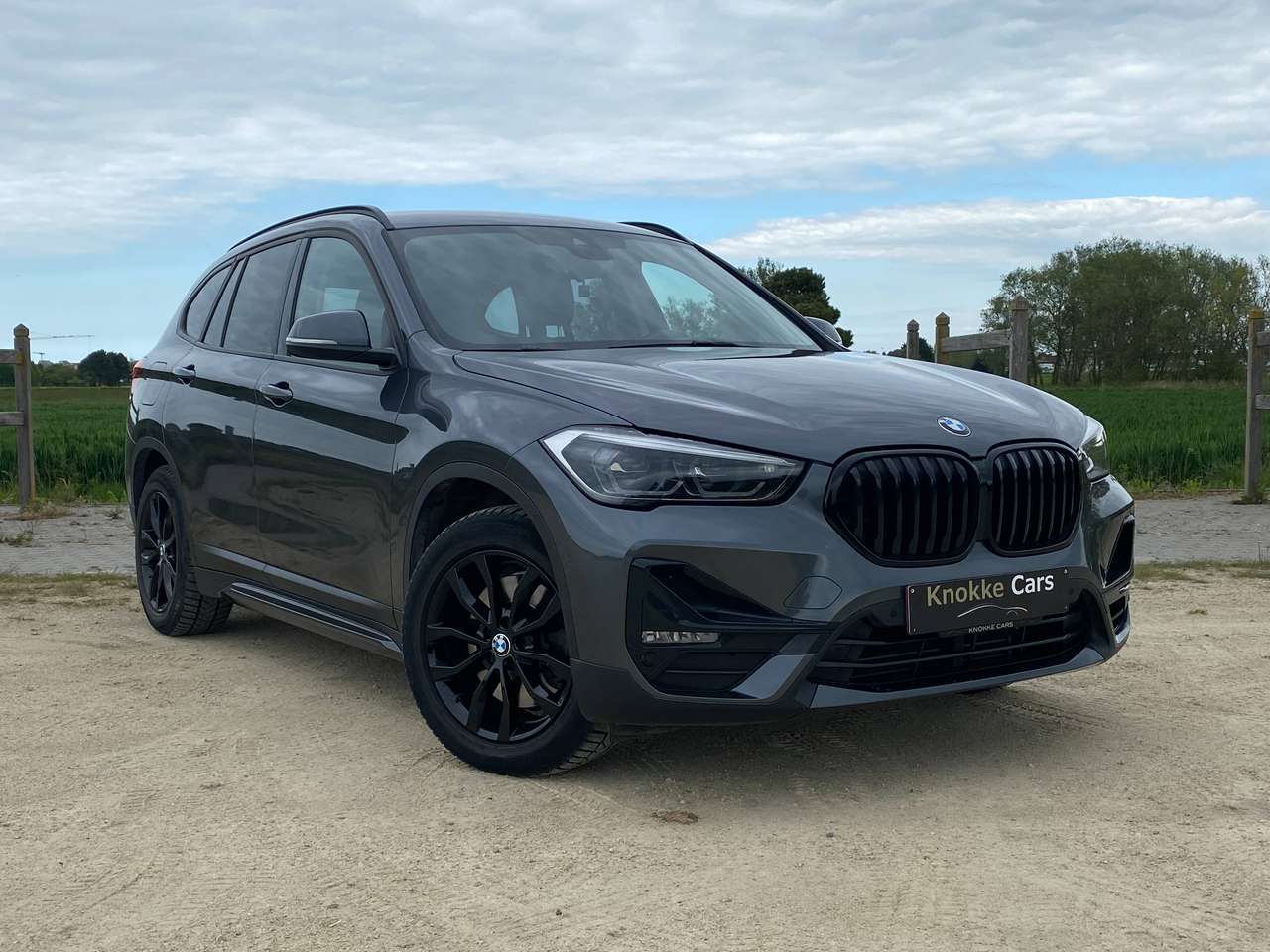 BMW X1 Plug in Hybride ,Trekhaak,Sportzetels,Navigatie,Parkeerhulp met camera