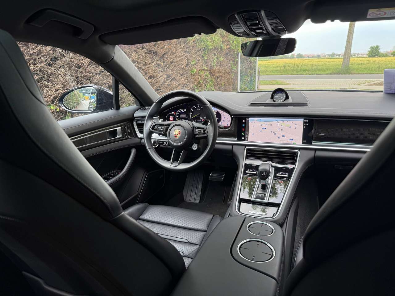 Porsche Panamera Porsche onderhoud,Turismo,Panamera 4 e-Hybrid,Panodak,Sportuitlaten,Niveau regeling,Privacy glass,Memory seats,Platinium