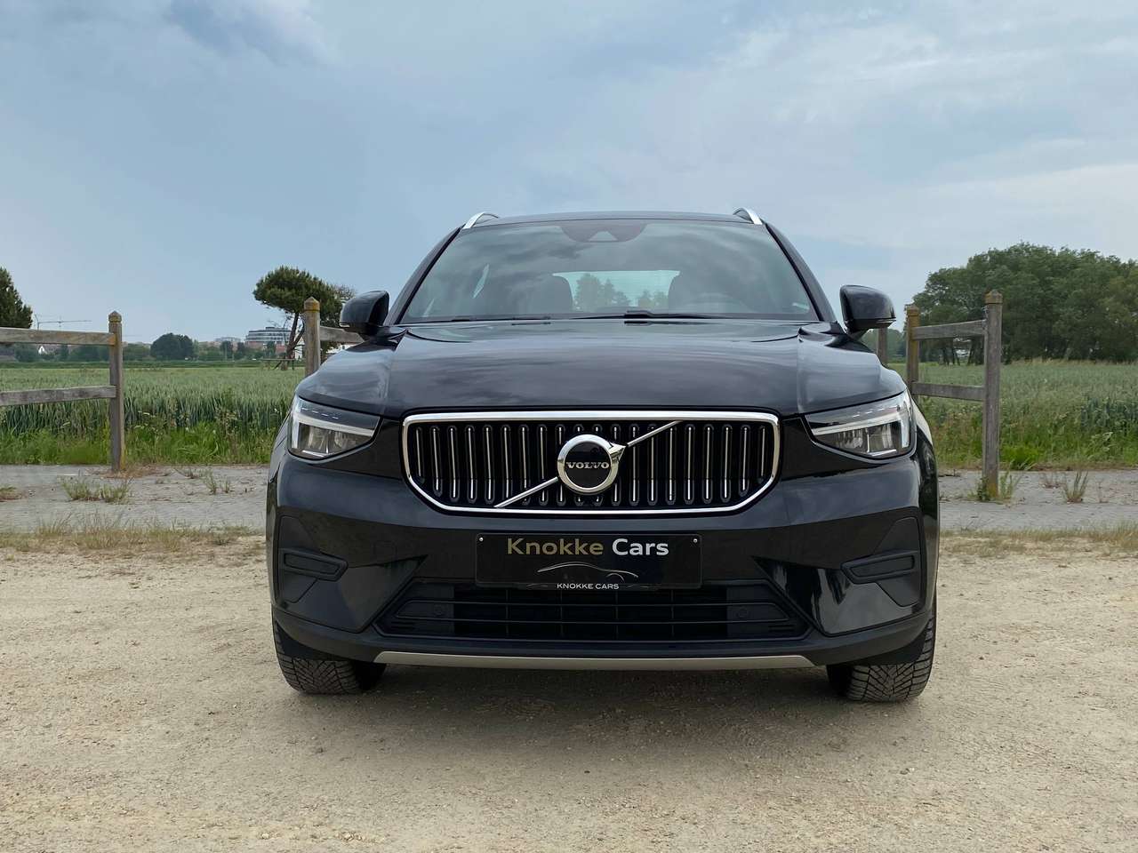 Volvo XC40 Als Nieuw,Elektrische trekhaak,Apple carplay,Parkeerhulp met camera,Key-less,Inductielader