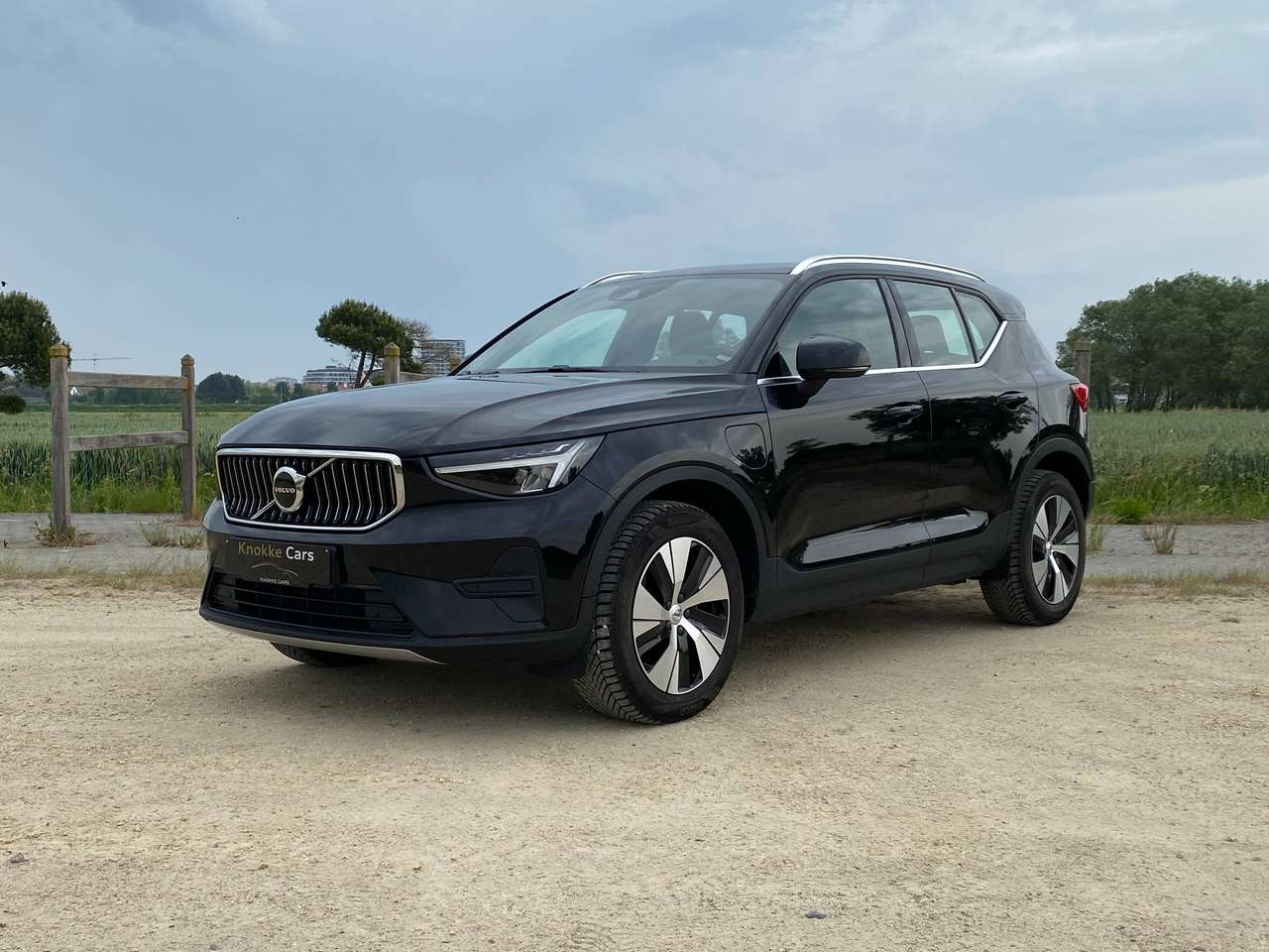 Volvo XC40 Als Nieuw,Elektrische trekhaak,Apple carplay,Parkeerhulp met camera,Key-less,Inductielader