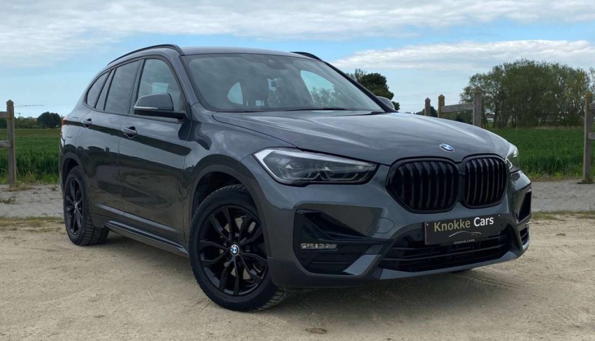 BMW X1 Plug in Hybride ,Trekhaak,Sportzetels,Navigatie,Parkeerhulp met camera