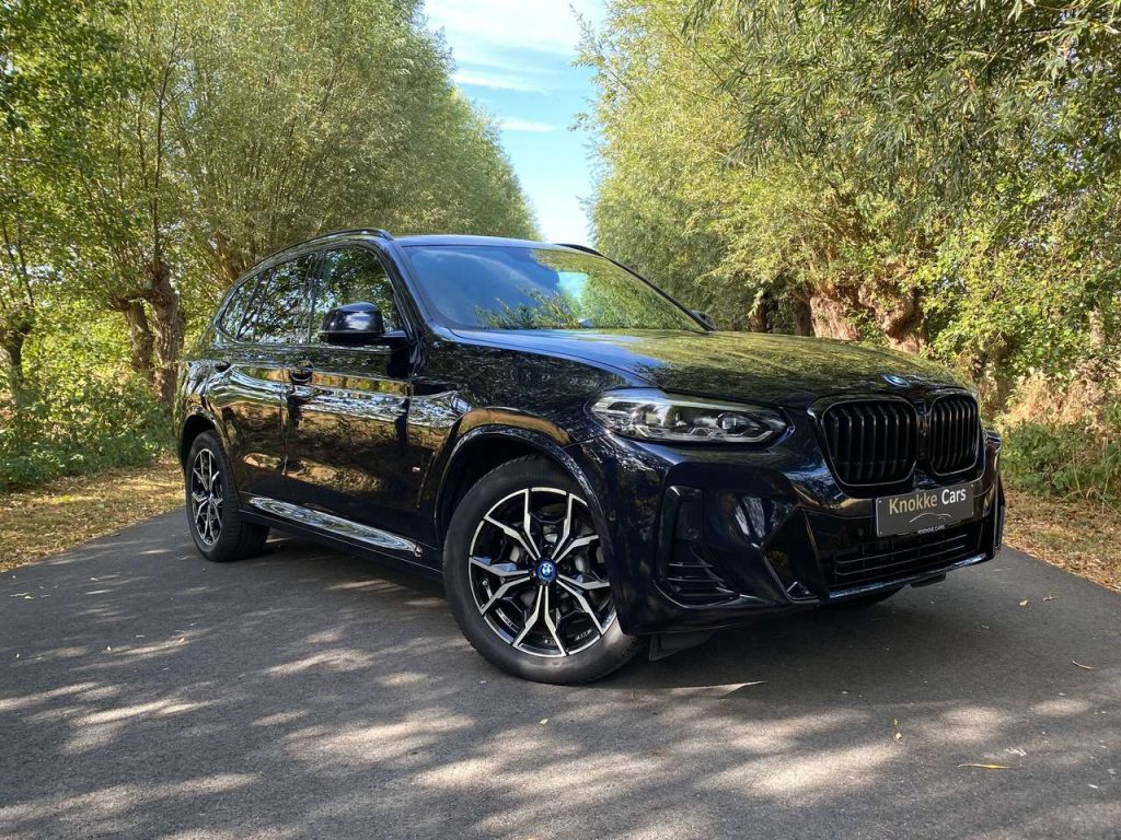 BMW X3 Plug in Hybrid,M-Pakket,Leder,Elektrische zetels,Trekhaak,Privacy Glass,Sportpakket,Virtuele cockpit,Led Lichten