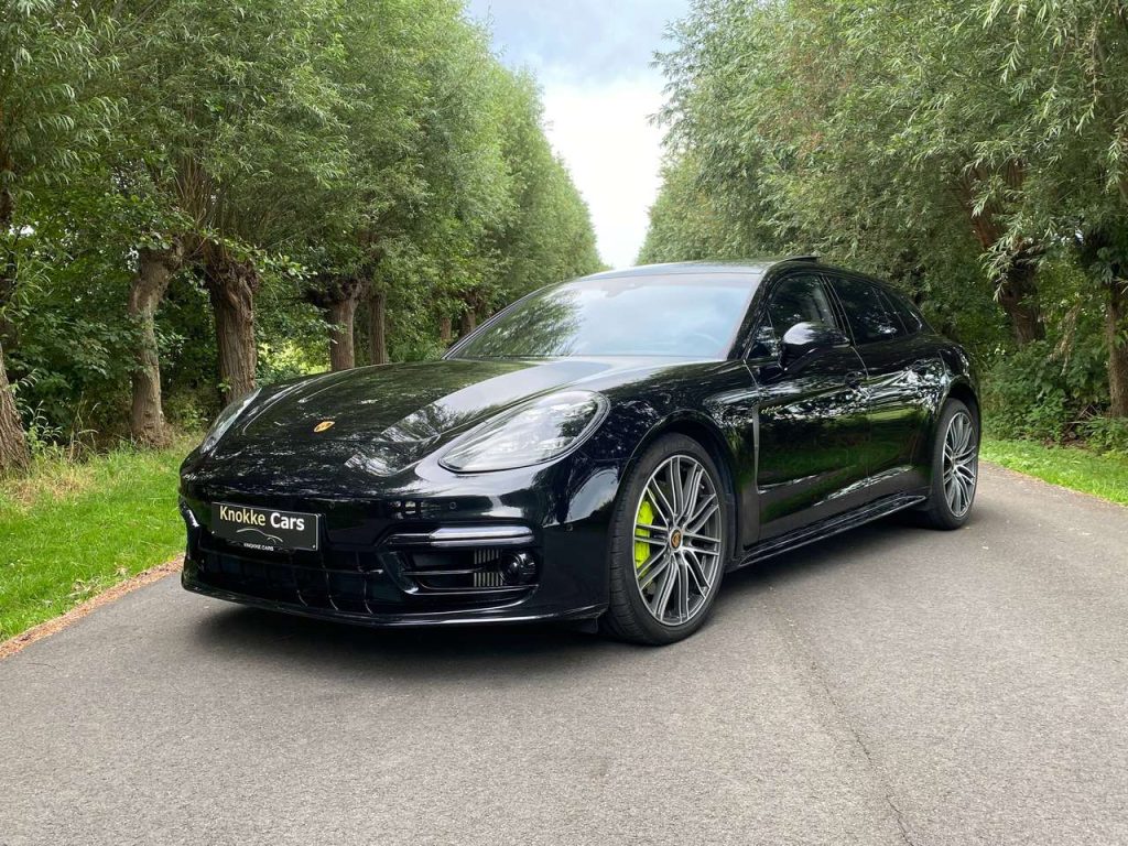 Porsche Panamera Plug in Hybrid,Panamera Turismo,Panodak,Sportuitlaten,Niveau egeling,Privacy glass,Memory seats,Platinium