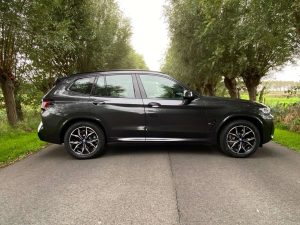 BMW X3 Plug in Hybrid,M-Pakket interieur/exterieur,Leder,Parkassist met camera,Head Up display,Sportzetels,Elektr Koffer,Led