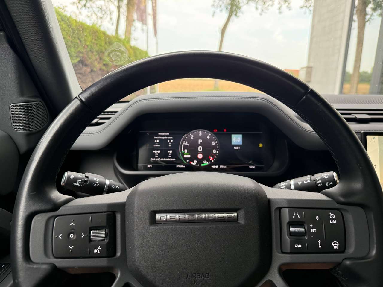 Land Rover Defender Plug in Hybrid,Defender 110 X-Dynamic HSE,Open dak,Trekhaak,LED,Memory seats,Elektrische stoelen,Black Pakket,