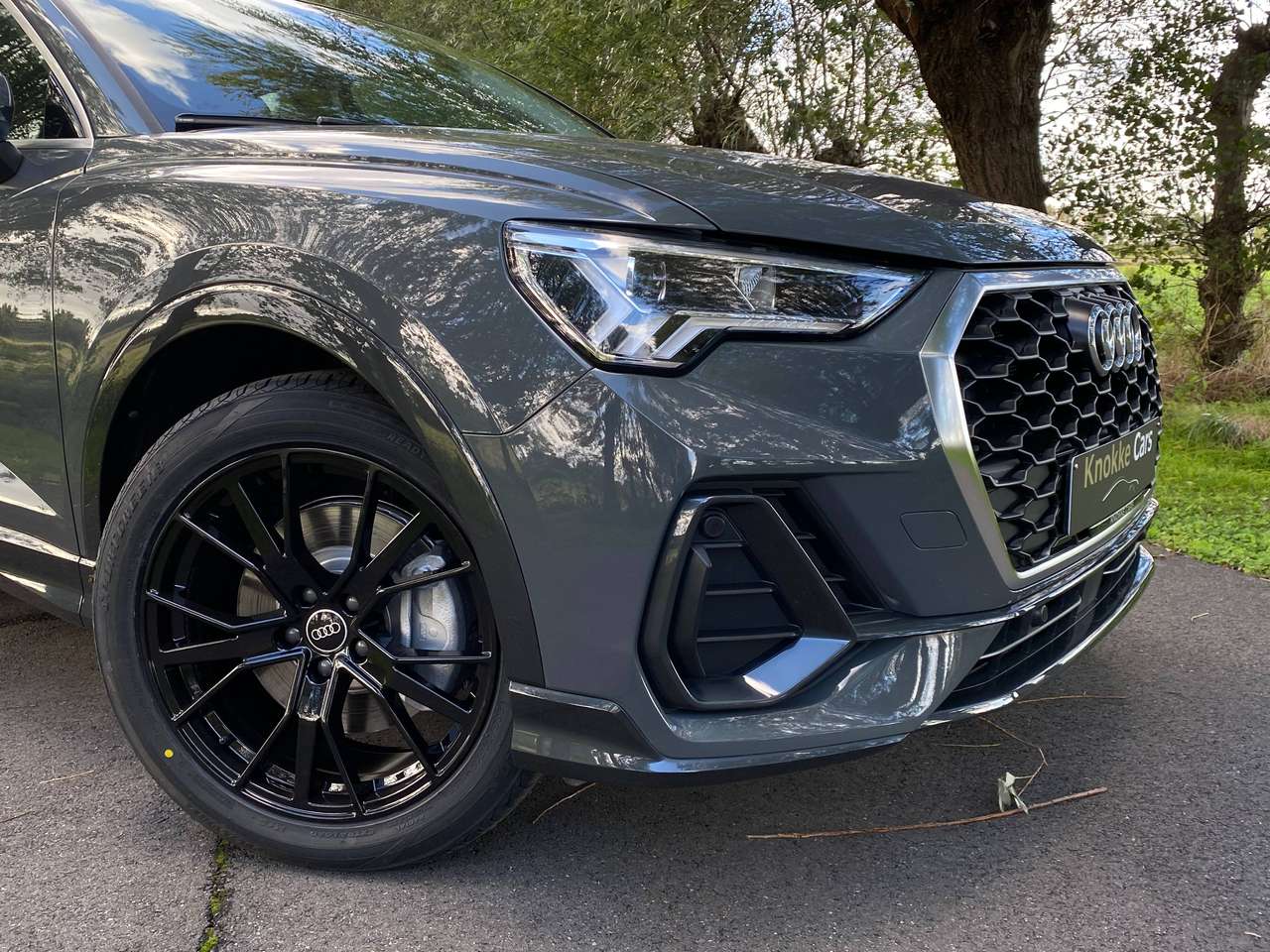 Audi Q3 Hybrid Plug in,Sportback,Leder,Led-verlichting,Parkeerhulp met camera,Leder,Apple carplay,Navigatie,