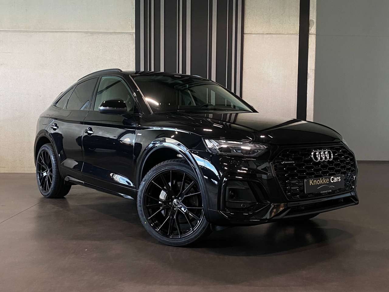 Audi Q5 Plug in Hybride,Sportback ,Quattro, S-line,Leder Sport,Open dak,Black Pack,Camera,Elektr koffer,Privacy Glass,Trekhaak,