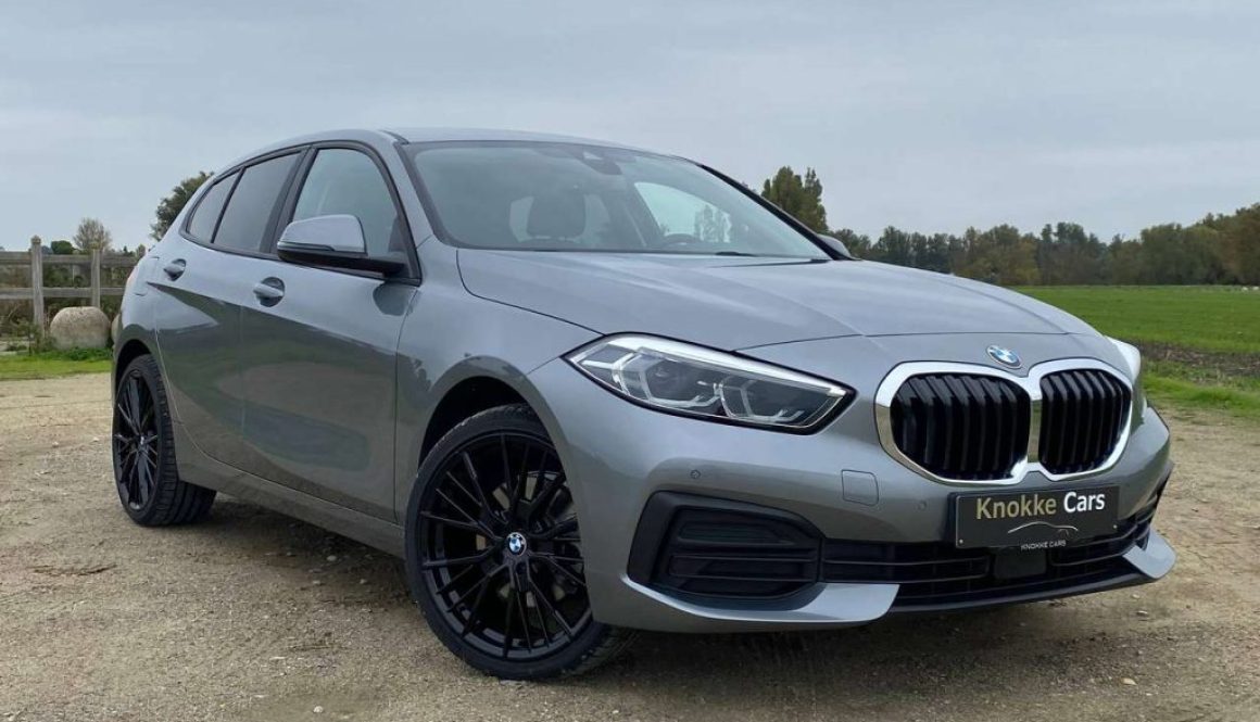BMW 118 Live Cockpit,Apple carplay,Parkeerhulp,LED koplampen