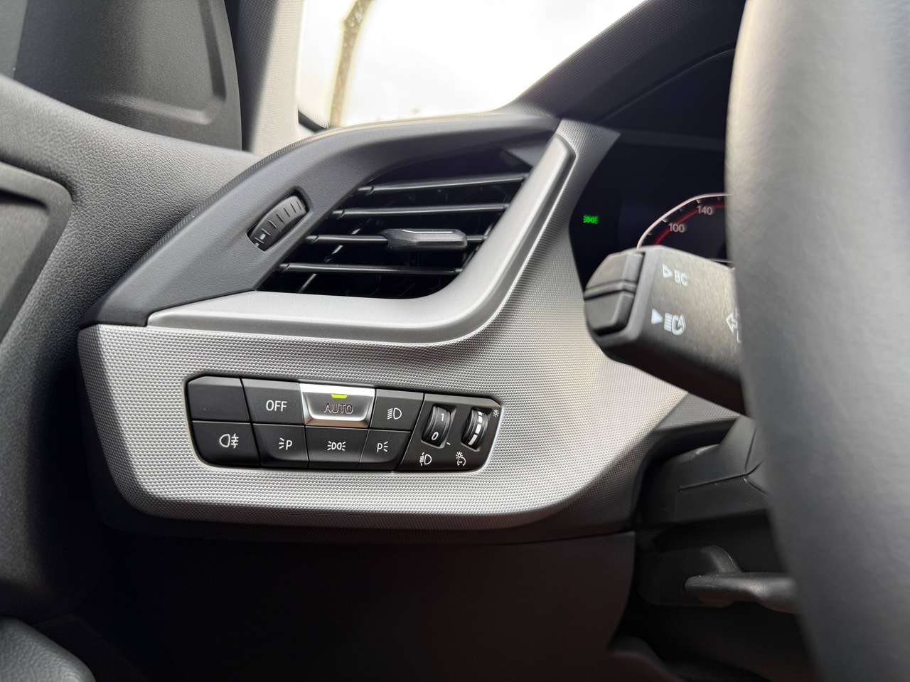 BMW 118 Live Cockpit,Apple carplay,Parkeerhulp,LED koplampen