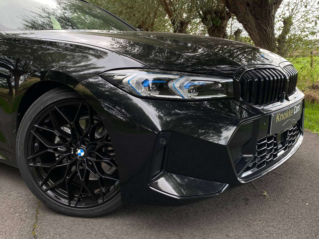 BMW 320 M-Sportpakket,Parkassist,360°camera,Adaptieve cruiscontrol Key less entery,Driving assistent,Adaptieve ophanging