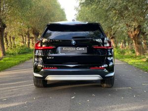 BMW iX1 X-Drive30,Leder,Camera,Gps,Privacy Glass,Parkassist voor en achter,Elektrische koffer,Led koplichten,