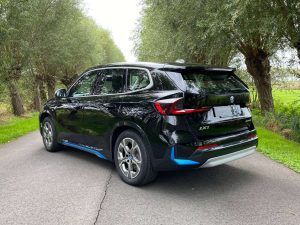 BMW iX1 XDrive 30e,Leder zwart,Led lichten,Elektr koffer,Camera,Naviagtie,Parkassist