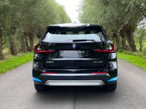 BMW iX1 XDrive 30e,Leder zwart,Led lichten,Elektr koffer,Camera,Naviagtie,Parkassist