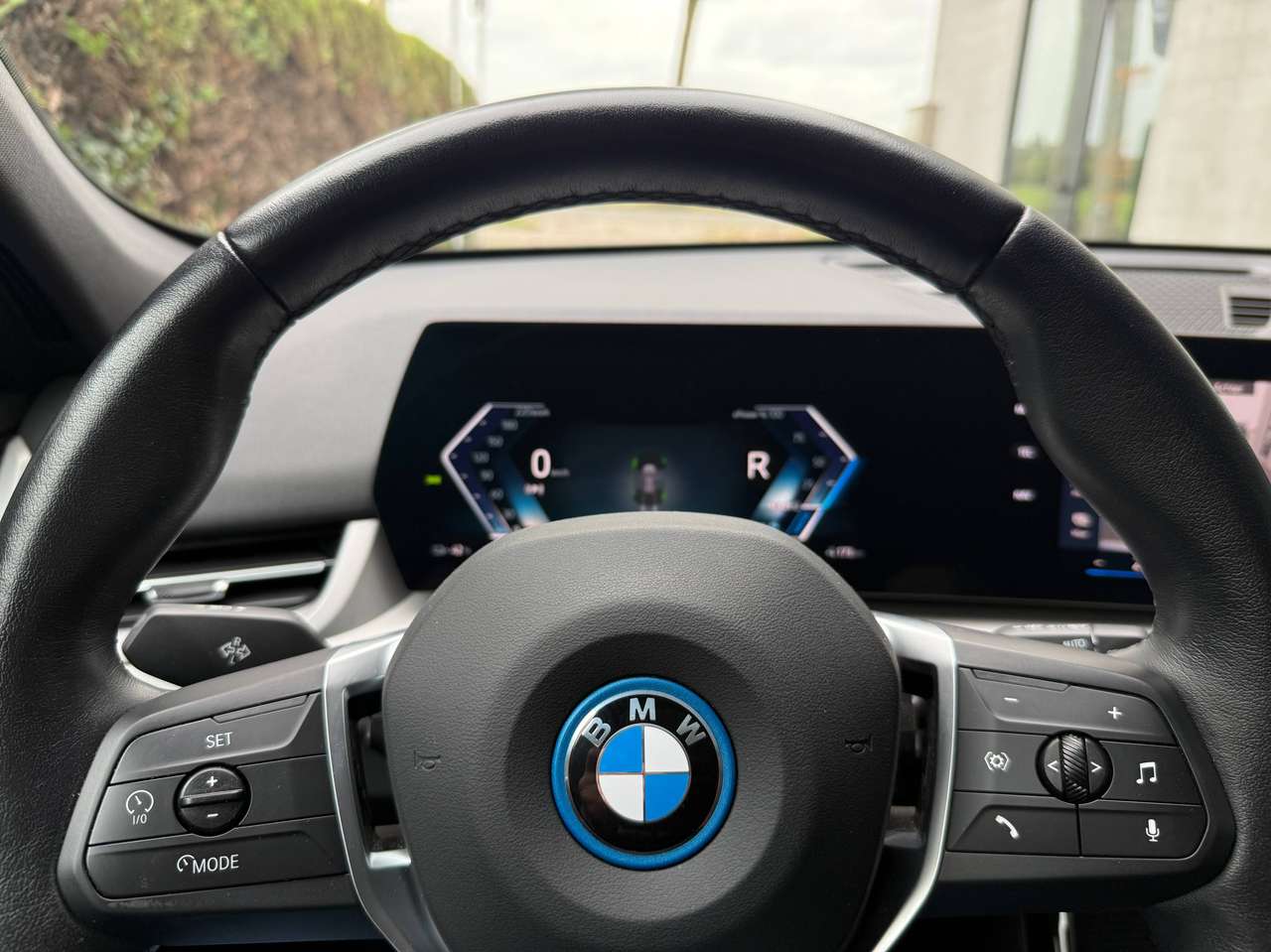 BMW iX1 xDrive30/Trekhaak/Harman Kardon/Elektrische sportstoelen met geheugen