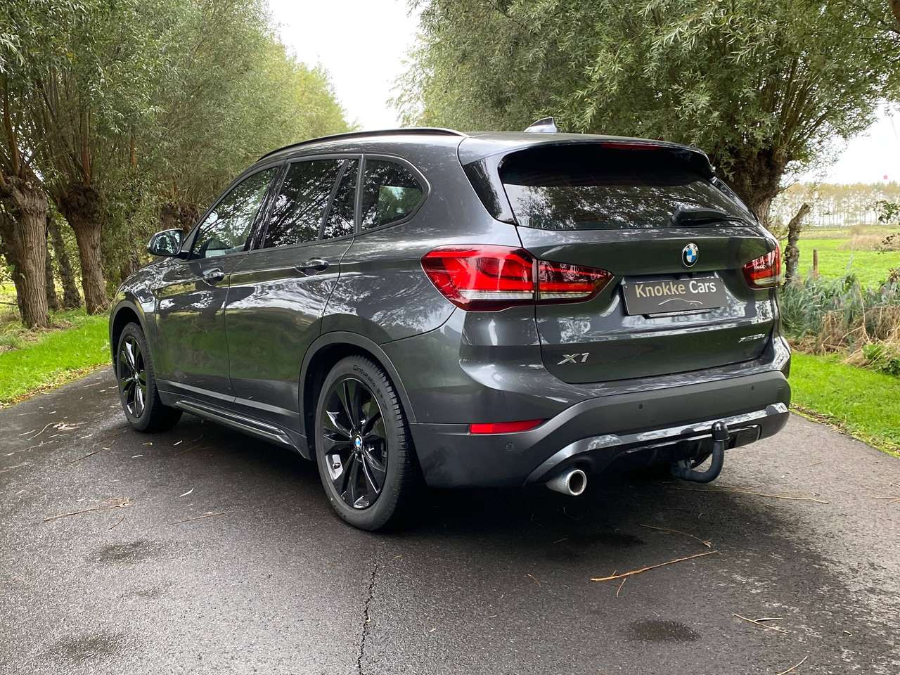 BMW X1 Plug in Hybrid,X-Drive 25e Sportline,Sportzetel,Parkeerhulp met camera,Trekhaak
