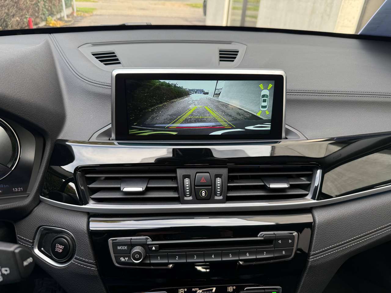 BMW X1 Plug in Hybrid,X-Drive 25e Sportline,Sportzetel,Parkeerhulp met camera,Trekhaak