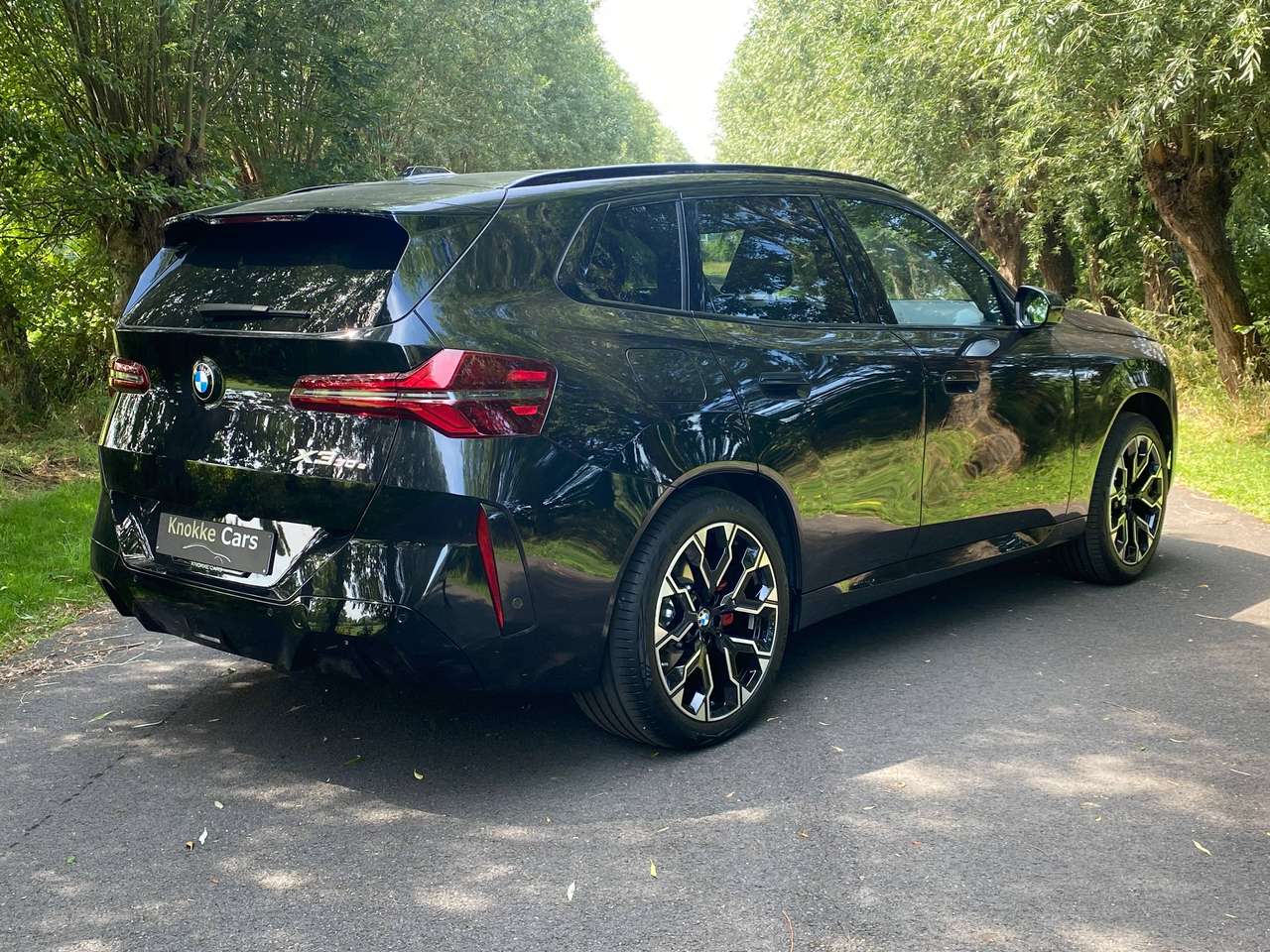 BMW X3 Plug in Hybride 100km elektrische range ,** M-Sport Pro **Glas dak,Leder,Camera 360°,Trekhaak,Sfeerlich,4 jaar waarborg