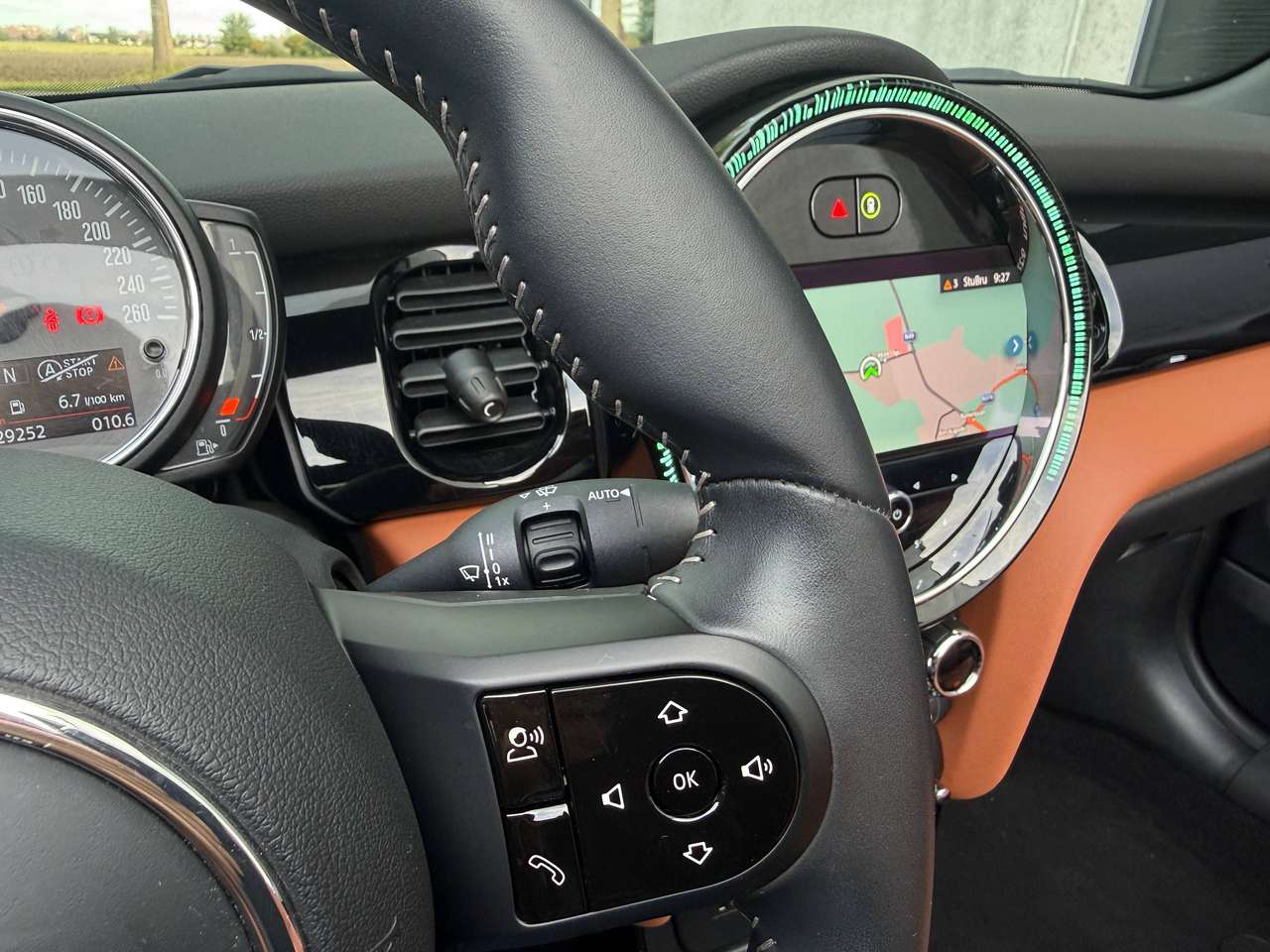 MINI Cooper Cabrio Leder bruin,Sportzetels,Verwarmde zetels,Leder Sportstuir,Naviagtie,Comforttoegang,Elektrisch kap,LED lichten,Parkassist